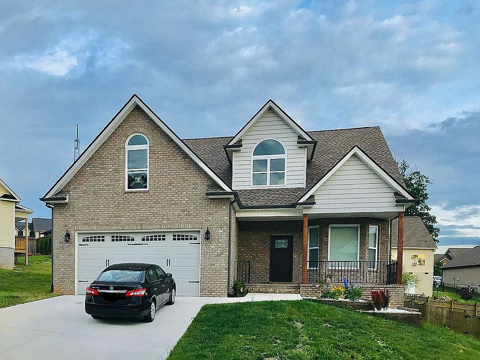 1st image of 2019 Country Brook Ln