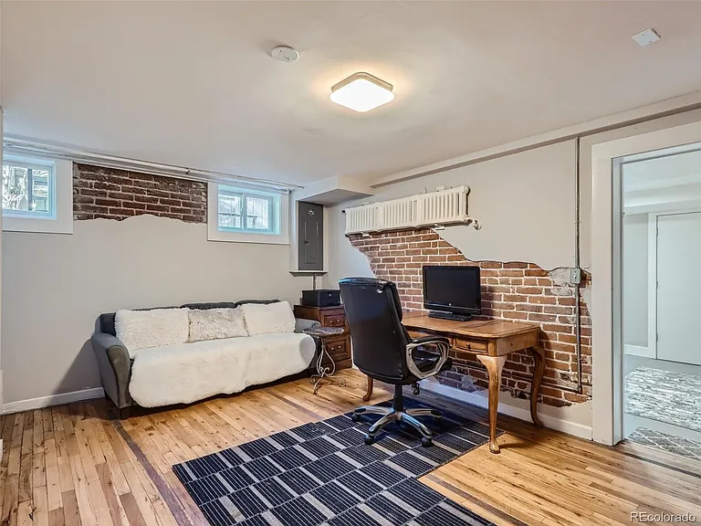 1133 E Virginia Ave #B — Photo 4