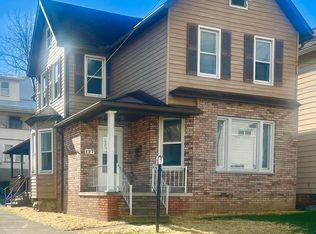 127 W Broad St, Nanticoke, PA 18634