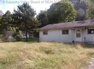 151 Dakota Ct, Colcord, WV 25048