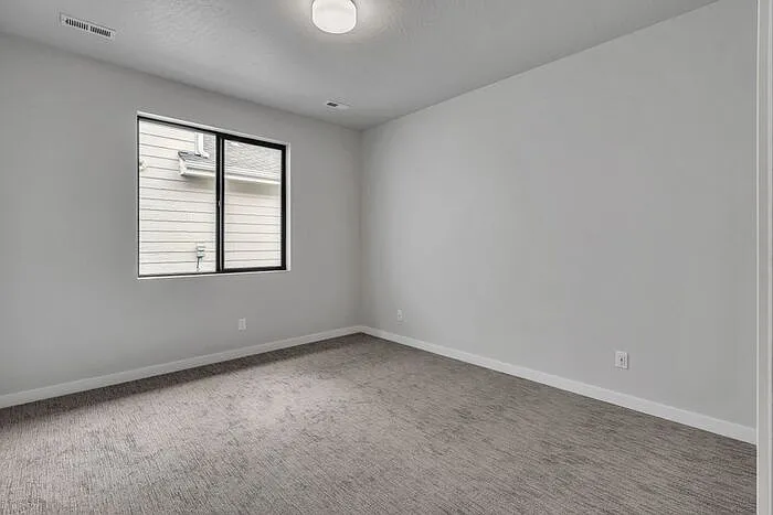 2919 N Phoenix Ln — Photo 15