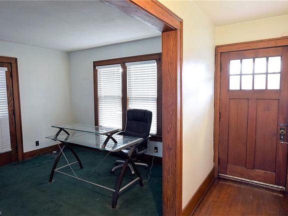 4th image of 587 Woodbine Ave SE