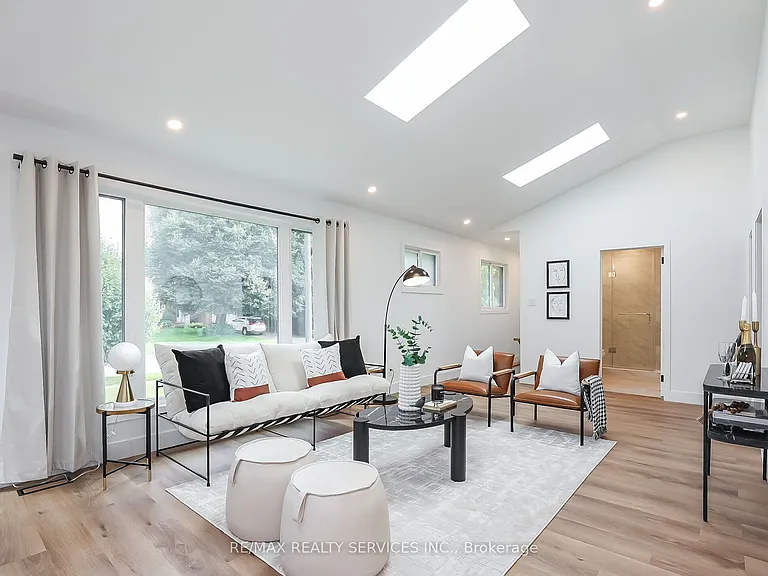 6364 Sherwood Rd — Photo 1