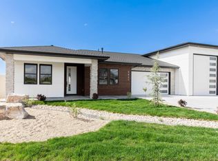 9821 W Aviara St, Star, ID 83669