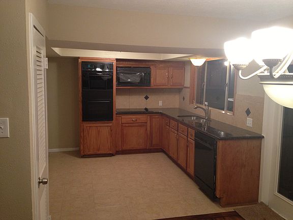 2nd image of 6518 Jackwood St