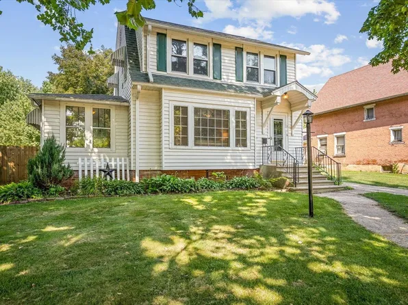 116 N Jefferson Ave, Amboy, IL 61310