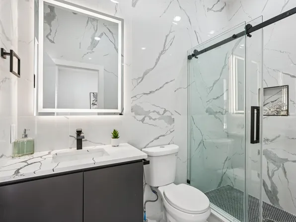 78 Beacon Avenue image 26 of 43