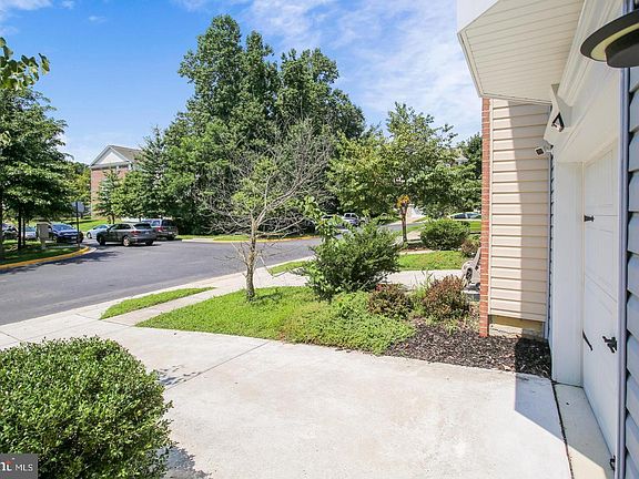 4th image of 12909 Center Park Way