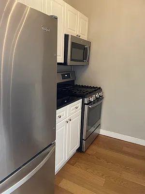 Rented by The Moinian Group | media 23