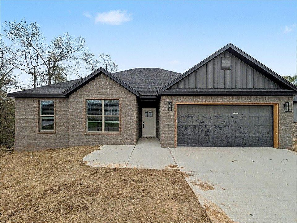 1st image of 17 Orkney Dr