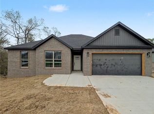 17 Orkney Dr, Bella Vista, AR 72715