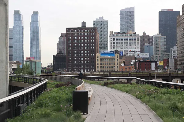 Rented by The James Ruff Group, LLC | media 19