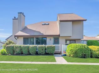 17 Cotswold Cir, Ocean, NJ 07712