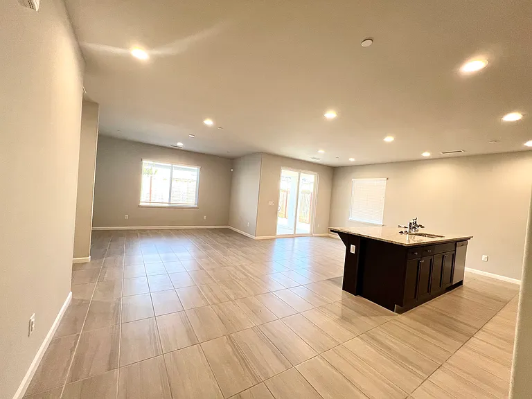 645 Wood Crest Ave — Photo 12