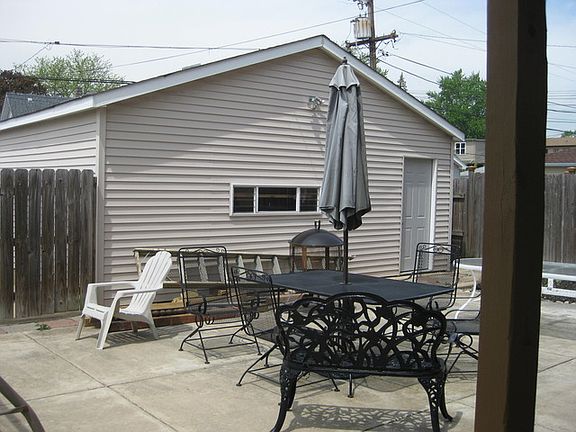5th image of 2138 N 72nd Ct