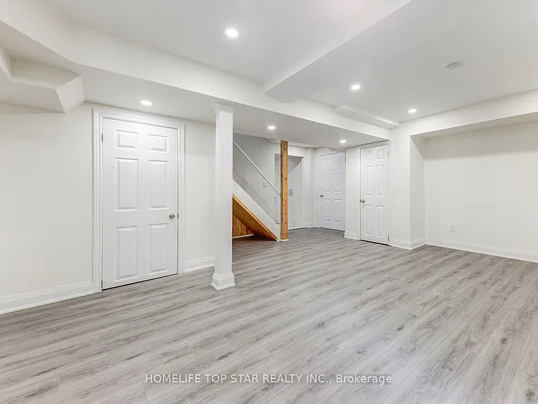 28 Willowbrook Dr — Photo 10
