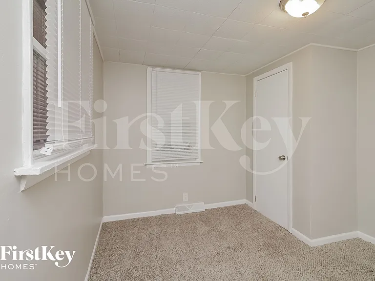 2918 Gabriel Ave — Photo 12