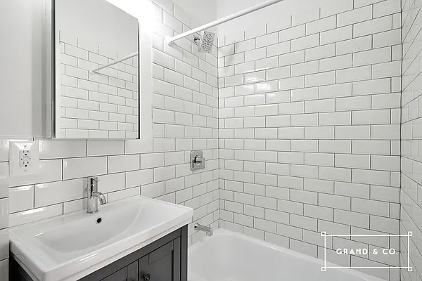 Rented by Grand & Co. | media 17