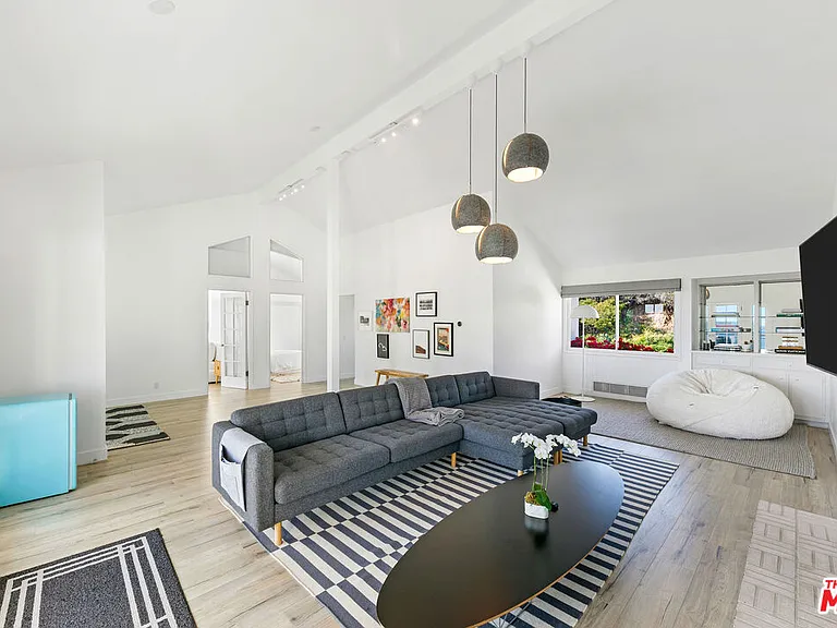 30830 Broad Beach Rd — Photo 13