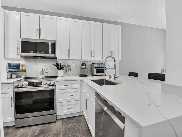 3616 Asperwood Cir — Photo 8