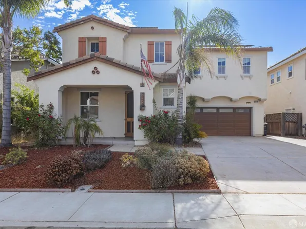 216 Yellow Rose Cir, Oakley, CA 94561