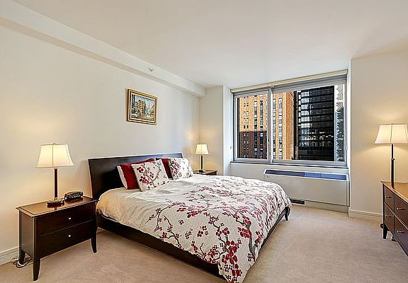 5th image of 30 West St APT 15C