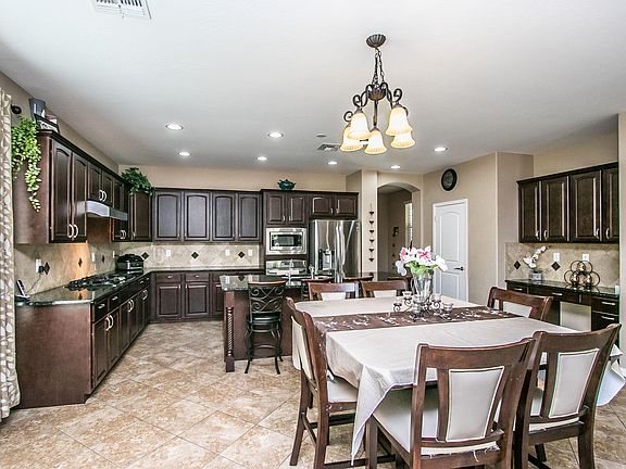 2nd image of 1472 E Prescott Pl