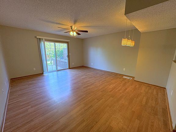 5th image of 5643 Barney Ln