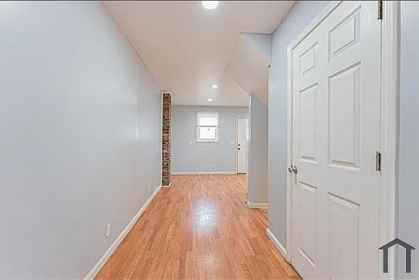 3 bed, 1600 sqft, $1,550 — Photo 3