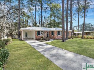 811 Dyches Dr, Savannah, GA 31406
