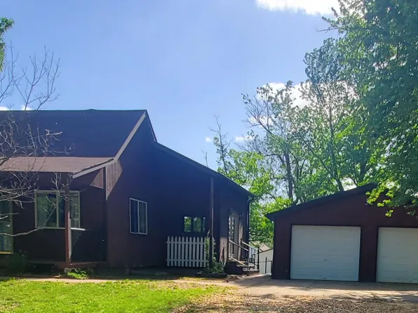 230 N 5th St, Ulysses, NE 68669