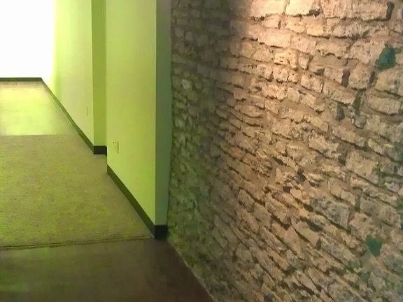 4th image of 30 E Hollister St