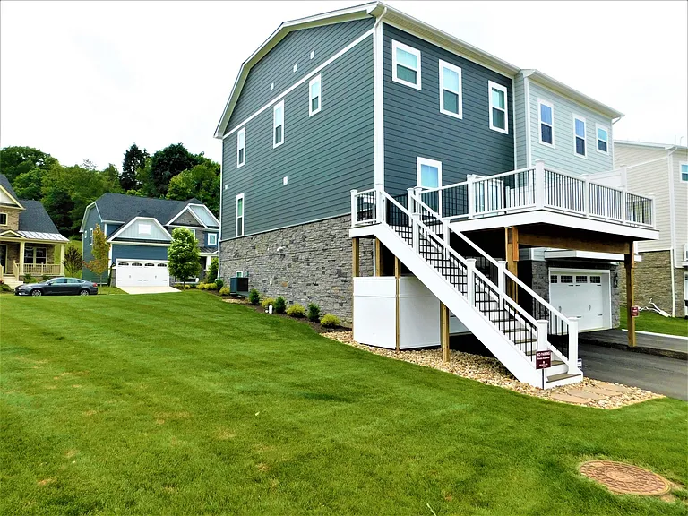 152 Seneca Pl — Photo 24