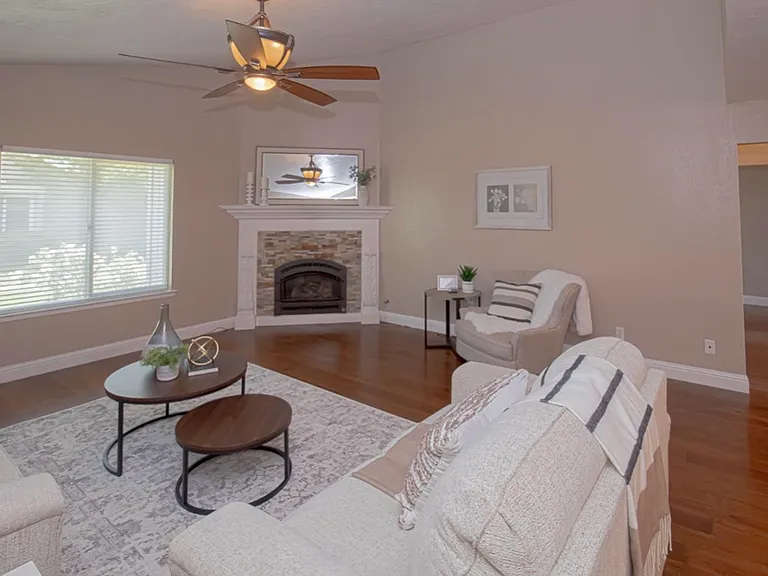 1808 Cougar Ln — Photo 6