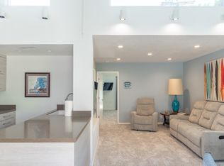 860 N Indian Canyon Dr APT 6, Palm Springs, CA 92262