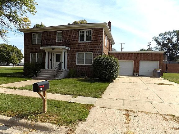 3rd image of 440 6th St
