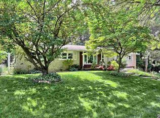 150 Old Ford Dr, Camp Hill, PA 17011
