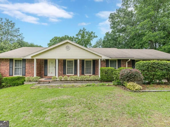 9268 Choctaw Ct, Jonesboro, GA 30236