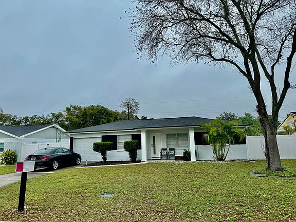 2nd image of 7816 Saint Vincent St