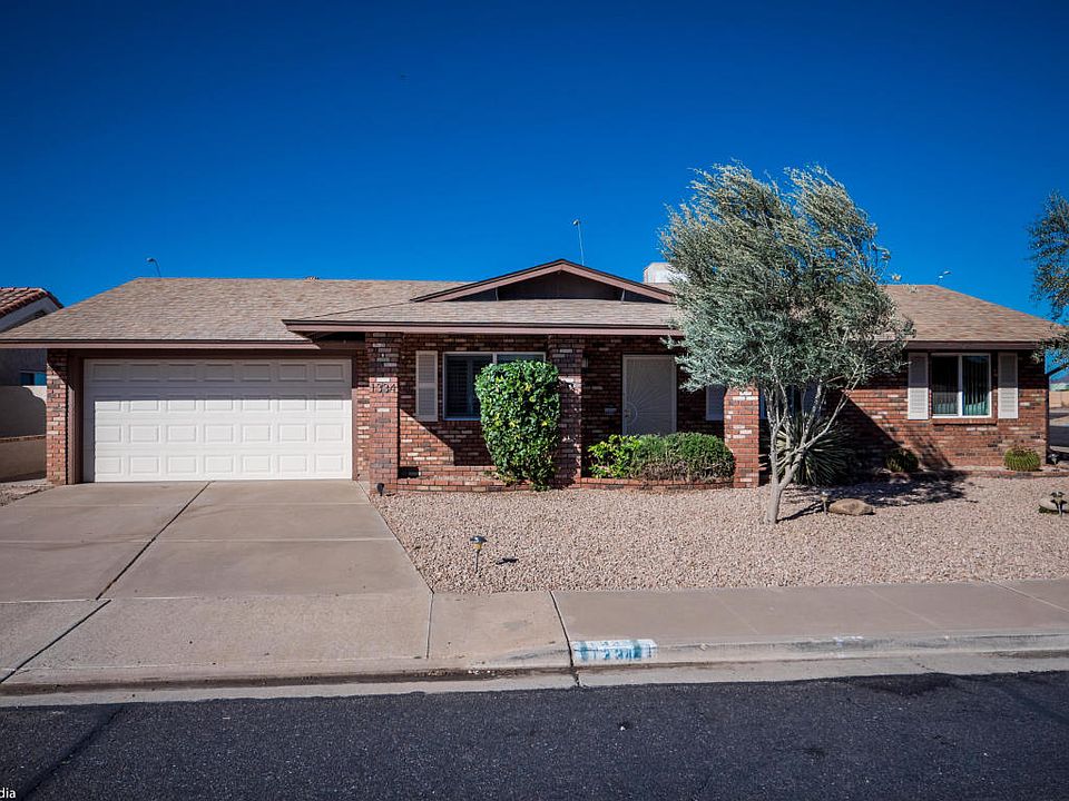 1st image of 1334 N Mollera