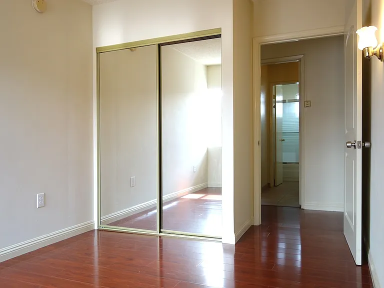 4641 La Mirada Ave #11 — Photo 11