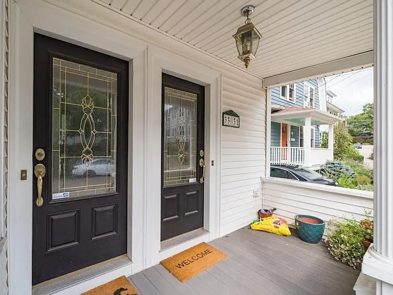 31 Blodgett Ave — Photo 3