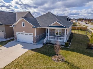 23 Brooklawn Dr, Lambton Shores, ON N0M1T0