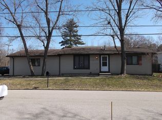 230 S Highland Dr, Lakemoor, IL 60051