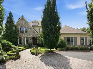 9842 Corsini Ct, Vienna, VA 22182