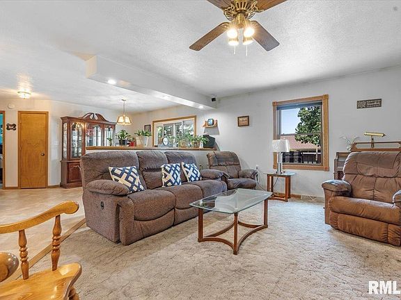 5th image of 200 N Rose Dr