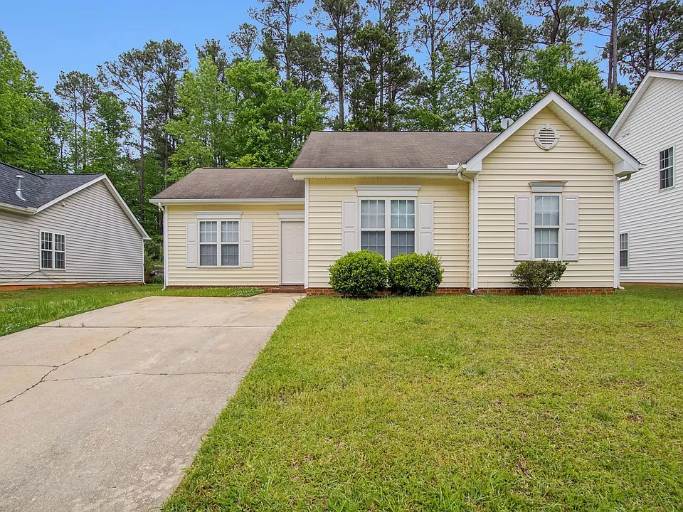 1117 Aaron Dr