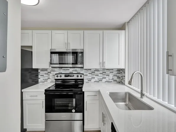 4222 Inverrary Blvd, Lauderhill, FL 33319