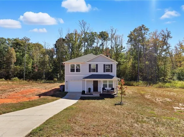 1684 Pen Oak Drive, Asheboro, NC 27205