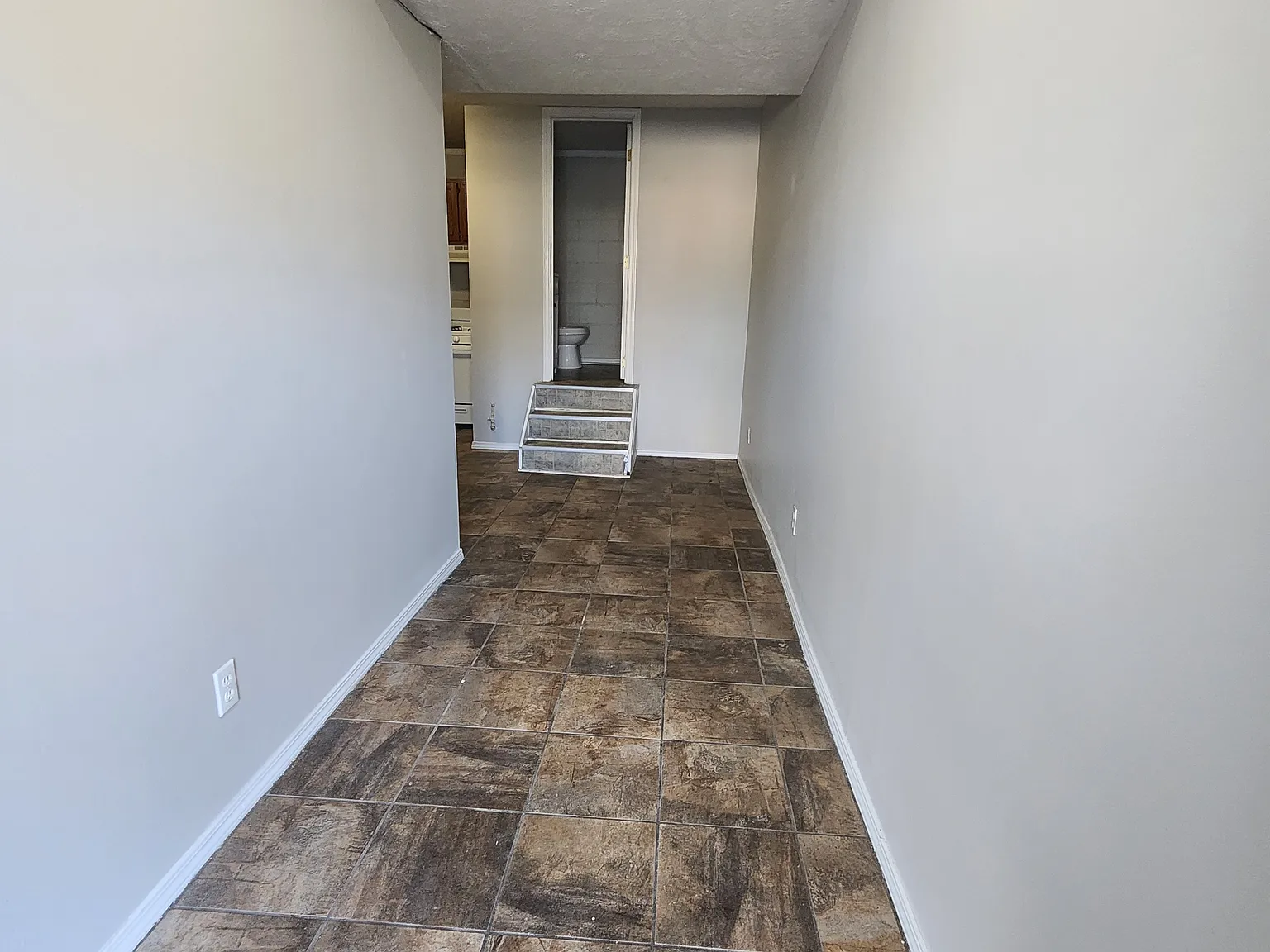 1325 Virginia - B2 — Photo 1